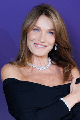 Messika Spring Summer 2027 Fashion Show during Paris Fashion Week: Celebrity Arrivals—Carla Bruni Tedeschi 460109 October 1, 2026, Paris, France  Copyright: xSebastienxFremontx xStarfacex STAR_460109_240