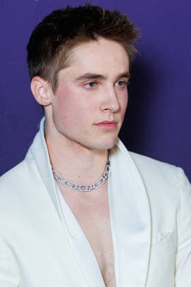 Messika Spring Summer 2027 Fashion Show During Paris Fashion Week Celebrity Arrivals Ollie Muhl 460109 October 1, 2026 Paris, France  Copyright: xSebastienxFremontx xStarfacex STAR_460109_270