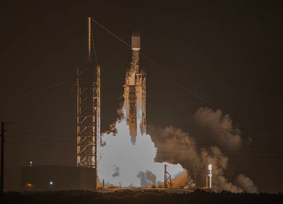 SpaceX Falcon Heavy launches with classified NROL-97 national security payload for the National Reconnaissance Office (NTO) from LC-39A at Kennedy Space Center, Florida on October 1, 2026. NRO is America s spy satellite agency.  KSC2026100202 PATxBENIC