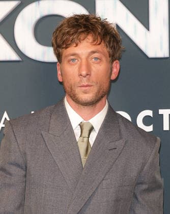 Jeremy Allen White Premiere of the film *The Social Reckoning* at the Pathé Palace cinema in Paris on October 1, 2026 Coadic Guirec Bestimage Premiere of the film *The Social Reckoning* at the Pathé Palace cinema in Paris on October 1, 2026 Paris, France  Copyright: xCOADICxGUIRECx xBESTIMAGExCOADICxGUIRECx xBESTIMAGEx
