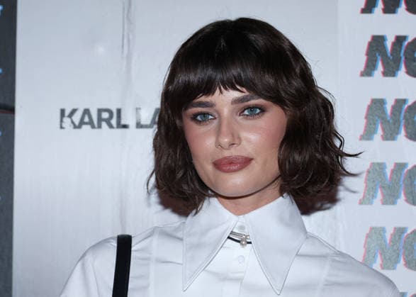 Taylor Hill at the Karl Lagerfeld: From Paris with Love event at the Karl Lagerfeld Boutique in Paris on October 1, 2026. KARL LAGERFELD celebrates its Fall Winter 2026 campaign with Paris Hilton, Kit Butler, and NOT KARL, the newest addition to the House’s universe. For this private event in Saint-Germain-des-Prés, Paris Hilton will join NOT KARL to mark this new chapter—an immersive experience in the world of KARL LAGERFELD, blending fashion, creativity, and the House’s heritage. Denis Guignebourg Bestimage The Karl Lagerfeld x Paris Hilton party during Paris RTW Spring Summer 2027 Fashion Week on October 1, 2026, in Paris, France. Paris, France  Copyright: xDenisxGuignebourgx xBestimagexDenisxGuignebourgx xBestimagex