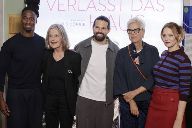 Eugene Boateng, Angela Winkler, Josef Ellers, Regisseurin und Drehbuchautorin Doris Dörrie, Laura Tonke,, Deutschland, Berlin, Special Screening in Berlin von FRAU WINKLER VERLÄSST DAS HAUS