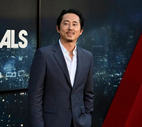 Cast member Steven Yeun attends the premiere of Netflix s political and psychological thriller Animals at the Westwood Village Theater in Los Angeles on Thursday, October 1, 2026. Storyline: Desperate to pay their son s ransom, a mayoral candidate and his wife resort to extreme measures, revealing dark secrets they never intended to bring to light.  LAP2026100101 JIMxRUYMEN