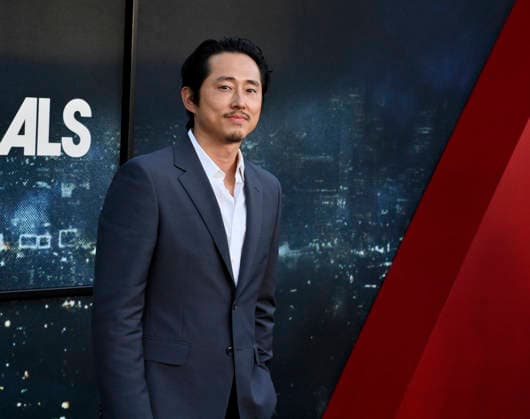 Cast member Steven Yeun attends the premiere of Netflix s political and psychological thriller Animals at the Westwood Village Theater in Los Angeles on Thursday, October 1, 2026. Storyline: Desperate to pay their son s ransom, a mayoral candidate and his wife resort to extreme measures, revealing dark secrets they never intended to bring to light.  LAP2026100181 JIMxRUYMEN