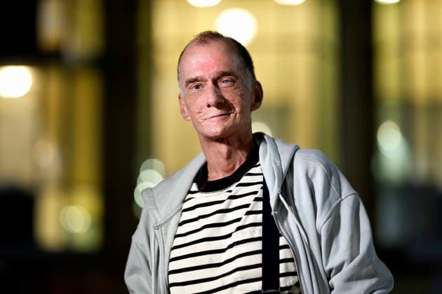 Schauspieler Georg Uecker bei der Community-Einweihung des Dirk-Bach-Platz neben der Oper in Köln. Köln, 01.10.2026 NRW Deutschland Copyright: xChristophxHardtx