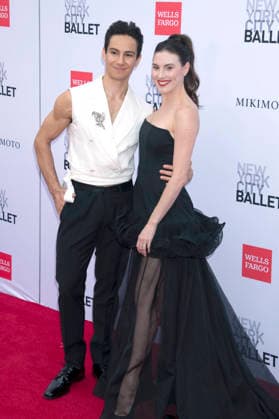 Roman Mejia und Tiler Peck bei der New York City Ballet 2026 Fall Fashion Gala im David H. Koch Theater im Lincoln Center. New York, 01.10.2026