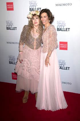 Stevie Nicks und Emily Blavatnik bei der New York City Ballet 2026 Fall Fashion Gala im David H. Koch Theater im Lincoln Center. New York, 01.10.2026