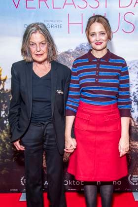 ABB FRAUWINKLER- Angela Winkler und Laura Tonke auf dem roten Teppich beim Special Screening des Kino Films Frau Winkler verlaesst das Haus im Cinema Parisl in Berlin 01.10.2026 Berlin Deutschland