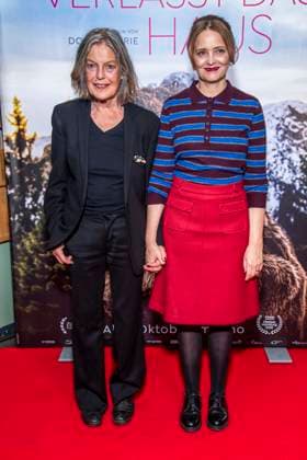 ABB FRAUWINKLER- Angela Winkler und Laura Tonke auf dem roten Teppich beim Special Screening des Kino Films Frau Winkler verlaesst das Haus im Cinema Parisl in Berlin 01.10.2026 Berlin Deutschland