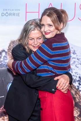 ABB FRAUWINKLER- Angela Winkler und Laura Tonke auf dem roten Teppich beim Special Screening des Kino Films Frau Winkler verlaesst das Haus im Cinema Parisl in Berlin 01.10.2026 Berlin Deutschland