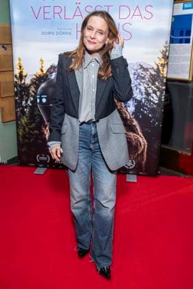ABB FRAUWINKLER- Anne Ratte-Polle auf dem roten Teppich beim Special Screening des Kino Films Frau Winkler verlaesst das Haus im Cinema Parisl in Berlin 01.10.2026 Berlin Deutschland