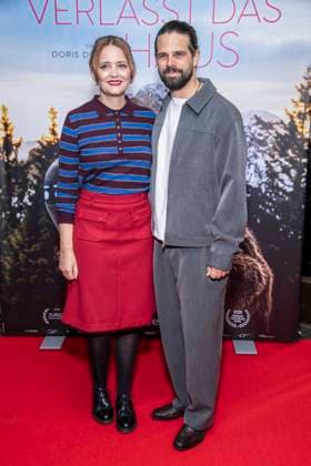 ABB FRAUWINKLER- Laura Tonke und Josef Ellers auf dem roten Teppich beim Special Screening des Kino Films Frau Winkler verlaesst das Haus im Cinema Parisl in Berlin 01.10.2026 Berlin Deutschland