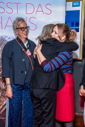 ABB FRAUWINKLER- Doris Doerrie Angela Winkler und Laura Tonke auf dem roten Teppich beim Special Screening des Kino Films Frau Winkler verlaesst das Haus im Cinema Parisl in Berlin 01.10.2026 Berlin Deutschland