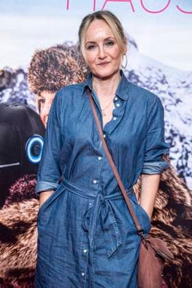 ABB FRAUWINKLER- Katharine Mehrling auf dem roten Teppich beim Special Screening des Kino Films Frau Winkler verlaesst das Haus im Cinema Parisl in Berlin 01.10.2026 Berlin Deutschland