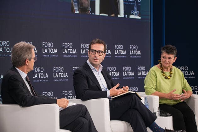 Second day of the La Toja Vínculo Atlántico Forum I D Jordi Gual, vice president of the Cercle d’Economia; Carlos Cuerpo, first vice president and minister of Economy, Trade, and Business; and Diane Coyle, professor of public policy at the University of Cambridge, during the La Toja Vínculo Atlántico Forum on October 2, 2026, in O Grove, Pontevedra, Galicia, Spain. The La Toja Vínculo Atlántico Forum is a renowned annual forum for debate and reflection focused on the defense of liberal democracy, the Atlantic partnership, and international cooperation. Founded in 2019 on the initiative of Josep Piqué, Amancio López Seijas, and the Hotusa Group, it brings together prominent political and business leaders, academics, and representatives of c Copyright: xElenaxFernandezx 7814656