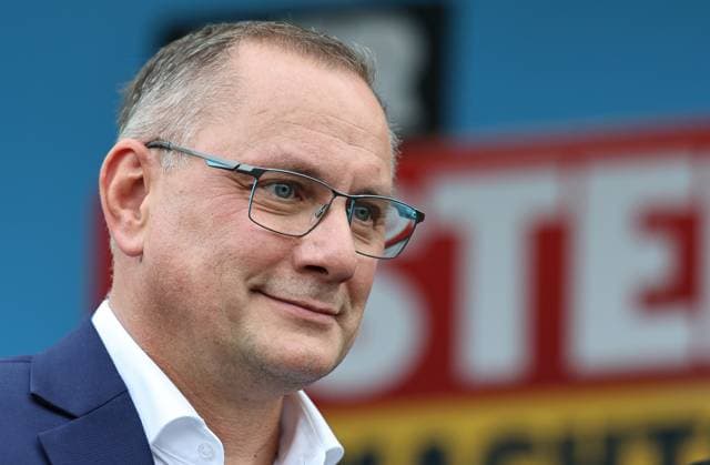 Auf eine Bratwurst mit Haseloff und Chrupalla 01.10.2026, Doellstaedt, Veranstaltung der AfD bei Kiesling Bedachungen, Auf eine Bratwurst mit Landtagsabgeordneten Daniel Haseloff (AfD) und AfD Bundessprecher Tino Chrupalla im Bild: Tino Chrupalla