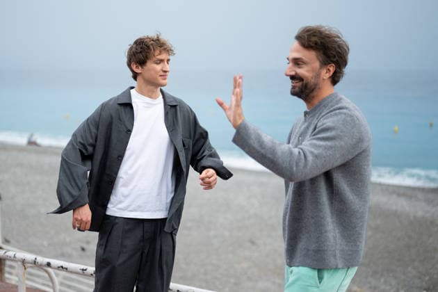 8th Cinéroman Festival - En Haut De La Pile Photocall Aliochia Schneider and Louis-Julien Petit attend the photocallt for Louis-Julien Petit s film En haut de la pile at the Cineroman festival, dedicated exclusively to films adapted from literary work, in Negresco Beach in Nice, France, on October 1, 2026. Photo by Laurent Coust ABACAPRESS.COM Nice Provence-Alpes-Cote d Azur France  Copyright: xCoustxLaurent ABACAx