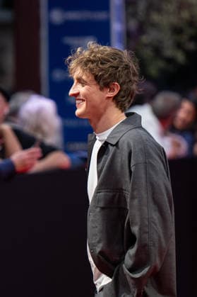 8th Cineroman Festival - Day 4 - Red Carpet Aliocha Schneider attends the red carpet at the Cineroman festival, dedicated exclusively to films adapted from literary work, in Negresco Beach in Nice, France, on October 1, 2026. Photo by Laurent Coust ABACAPRESS.COM Nice Provence-Alpes-Cote d Azur France  Copyright: xCoustxLaurent ABACAx