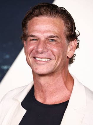 World Premiere Of Netflix s Animals WESTWOOD, LOS ANGELES, CALIFORNIA, USA - OCTOBER 01: Mark Kassen arrives at the World Premiere Of Netflix s Animals held at Westwood Village Theater on October 1, 2026 in Westwood, Los Angeles, California, United States. Westwood Westwood Village Theater California United States Copyright: xXavierxCollin ImagexPressxAgencyx