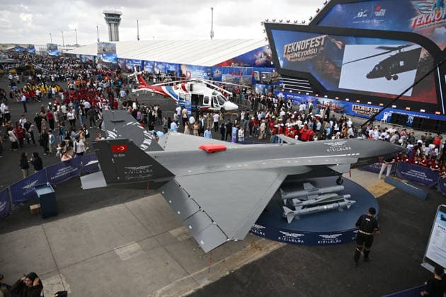TEKNOFEST Southeast in Turkiye s Sanliurfa SANLIURFA, TURKIYE - OCTOBER 02: TEKNOFEST Southeast, world s largest aviation, space, and technology festival continues at the Sanliurfa GAP Airport with the attendance of visitors for its 15th edition in Sanliurfa, Turkiye on October 02, 2026. Harun Ozalp Anadolu Sanliurfa Turkey. Editorial use only. Please get in touch for any other usage.  Copyright: x2026xAnadoluxHarunxOzalpx