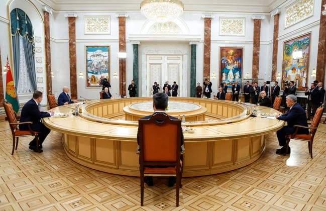 BELARUS, MINSK - OCTOBER 2, 2026: Alexander Lukashenko (2nd L), President of Belarus, attends a meeting with the heads of government of the Eurasian Economic Union at the Independence Palace Minsk Belarus  - ZUMAt113 20261002_zaa_t113_152 Copyright: xDmitryxAstakhovx