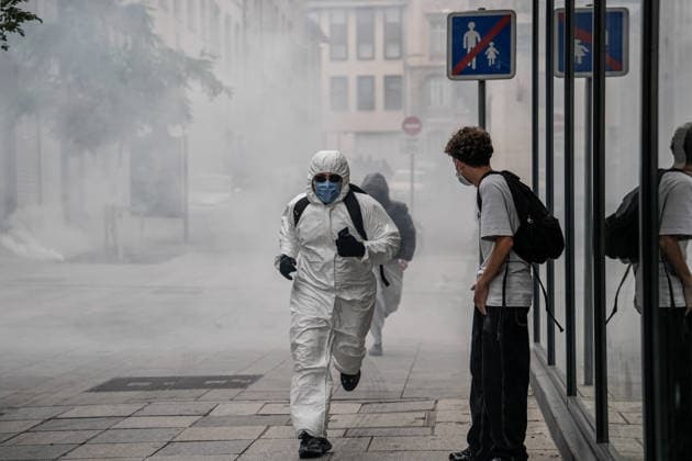 Students clash with police during high-school mobilization in Nancy NANCY, FRANCE - OCTOBER 2: Students gather around several schools and clash with police forces as a nationwide high-school mobilization continues over school conditions and demands for greater education resources in Nancy, France on October 2, 2026. Police deploy security units around several locations as demonstrations and blockades continue. Muhammed Said Tako Anadolu Nancy France. Editorial use only. Please get in touch for any other usage.  Copyright: x2026xAnadoluxMuhammedxSaidxTakox