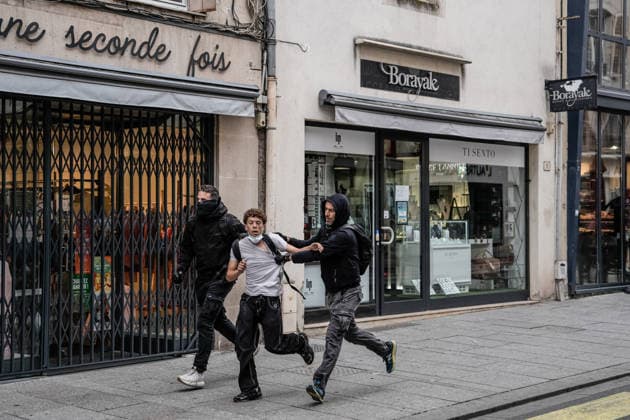 Students clash with police during high-school mobilization in Nancy NANCY, FRANCE - OCTOBER 2: Students gather around several schools and clash with police forces as a nationwide high-school mobilization continues over school conditions and demands for greater education resources in Nancy, France on October 2, 2026. Police deploy security units around several locations as demonstrations and blockades continue. Muhammed Said Tako Anadolu Nancy France. Editorial use only. Please get in touch for any other usage.  Copyright: x2026xAnadoluxMuhammedxSaidxTakox
