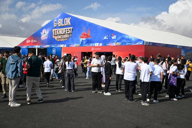 TEKNOFEST Southeast in Turkiye s Sanliurfa SANLIURFA, TURKIYE - OCTOBER 02: TEKNOFEST Southeast, world s largest aviation, space, and technology festival welcomes its visitors on the third day at the Sanliurfa GAP Airport for its 15th edition in Sanliurfa, Turkiye on October 02, 2026. Ozkan Bilgin Anadolu Sanliurfa Turkey. Editorial use only. Please get in touch for any other usage.  Copyright: x2026xAnadoluxOzkanxBilginx