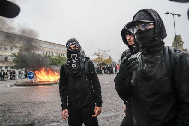 Students clash with police during high-school mobilization in Nancy NANCY, FRANCE - OCTOBER 2: Students gather around several schools and clash with police forces as a nationwide high-school mobilization continues over school conditions and demands for greater education resources in Nancy, France on October 2, 2026. Police deploy security units around several locations as demonstrations and blockades continue. Muhammed Said Tako Anadolu Nancy France. Editorial use only. Please get in touch for any other usage.  Copyright: x2026xAnadoluxMuhammedxSaidxTakox