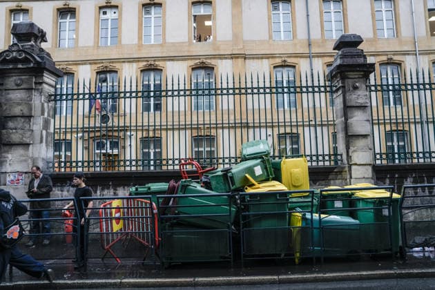 Students clash with police during high-school mobilization in Nancy NANCY, FRANCE - OCTOBER 2: Students gather around several schools and clash with police forces as a nationwide high-school mobilization continues over school conditions and demands for greater education resources in Nancy, France on October 2, 2026. Police deploy security units around several locations as demonstrations and blockades continue. Muhammed Said Tako Anadolu Nancy France. Editorial use only. Please get in touch for any other usage.  Copyright: x2026xAnadoluxMuhammedxSaidxTakox