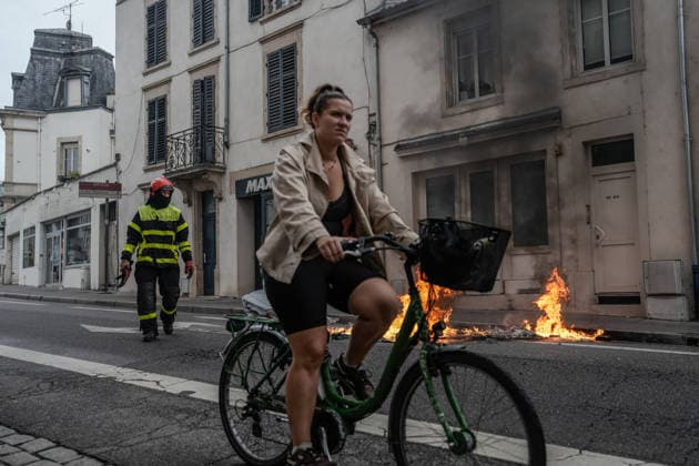 Students clash with police during high-school mobilization in Nancy NANCY, FRANCE - OCTOBER 2: Students gather around several schools and clash with police forces as a nationwide high-school mobilization continues over school conditions and demands for greater education resources in Nancy, France on October 2, 2026. Police deploy security units around several locations as demonstrations and blockades continue. Muhammed Said Tako Anadolu Nancy France. Editorial use only. Please get in touch for any other usage.  Copyright: x2026xAnadoluxMuhammedxSaidxTakox