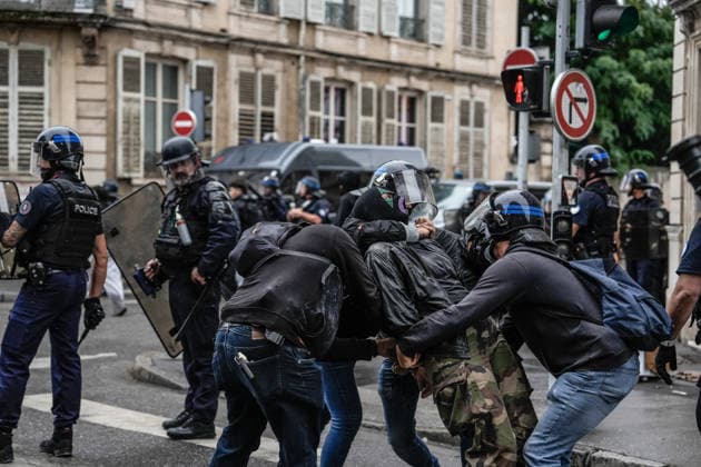 Students clash with police during high-school mobilization in Nancy NANCY, FRANCE - OCTOBER 2: Students gather around several schools and clash with police forces as a nationwide high-school mobilization continues over school conditions and demands for greater education resources in Nancy, France on October 2, 2026. Police deploy security units around several locations as demonstrations and blockades continue. Muhammed Said Tako Anadolu Nancy France. Editorial use only. Please get in touch for any other usage.  Copyright: x2026xAnadoluxMuhammedxSaidxTakox