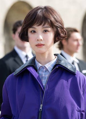 Paris Fashion Week: Celebrity Arrivals at the Loewe Fashion Show Chen Duling 460139 October 2, 2026 Duling, Chen  Copyright: xIvankaxVoisinx xStarfacex STAR_460139_009