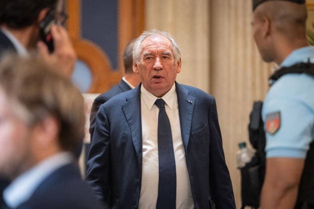 Francois Bayrou Trial Break - Paris AJ French politician Francois Bayrou leaves the courtroom in a break during a hearing of the appeal trial over the alleged misuse of European Parliament funds to pay fictitious parliamentary assistants for the centrist party MoDem, at the Paris courthouse in Paris on October 2, 2026. Former Prime minister F. Bayrou and ten former MoDem executives must answer, starting September 9, 2026, before the Paris appeal court for misappropriation of funds in the case of the MEP assistants, a ten-year-old case in which the former Prime Minister had been acquitted at first instance. Photo by Alexis Jumeau ABACAPRESS.COM Paris France  Copyright: xJumeauxAlexis ABACAx