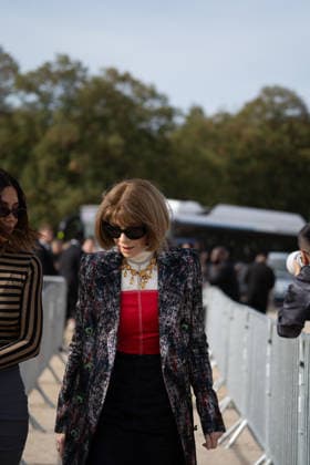 IPA89217309 - Paris, France, October 2, 2026. Guests arrive at the LOEWE Spring Summer 2027 show during Paris Fashion Week.  Copyright: xGINEVRAxFATARELLAx xx IPA89217309