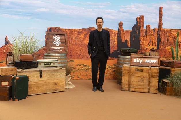 News - PHOTOCALL - SKY - NORD SUD OVEST EST LA LEGGENDARIA STORIA DEGLI 883 Roberto Zibetti during PHOTOCALL - SKY - NORD SUD OVEST EST LA LEGGENDARIA STORIA DEGLI 883 , News in Milano , Italy, October 02 2026 Milano Pelota Italy Copyright: xLucaxMichelix xLiveMediax LPN_2713290