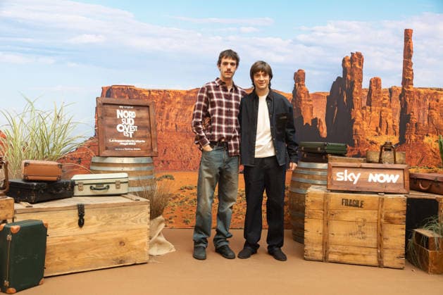News - PHOTOCALL - SKY - NORD SUD OVEST EST LA LEGGENDARIA STORIA DEGLI 883 Matteo Oscar Giuggioli, Elia Nuzzolo during PHOTOCALL - SKY - NORD SUD OVEST EST LA LEGGENDARIA STORIA DEGLI 883 , News in Milano , Italy, October 02 2026 Milano Pelota Italy Copyright: xLucaxMichelix xLiveMediax LPN_2713303