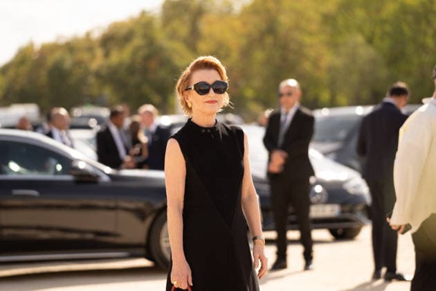IPA89217624 - Paris, France, October 2, 2026. Guests arrive at the LOEWE Spring Summer 2027 show during Paris Fashion Week.  Copyright: xGINEVRAxFATARELLAx xx IPA89217624
