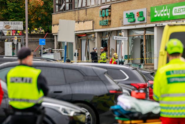 Eksplosjon pa okern i Oslo Oslo 20261002. Politiet evakuerer et omrade og setter sikkerhetsavstand rundt bygget etter en mulig eksplosjon pa okern i Oslo. Foto: Jonas Been Henriksen NTB Oslo Norge 7EXnZFww9-U EDITORIAL USE ONLY Ref:_BNC7EXnZFww9-U.jpg Copyright: xJonasxBeenxHenriksenx xNTBx