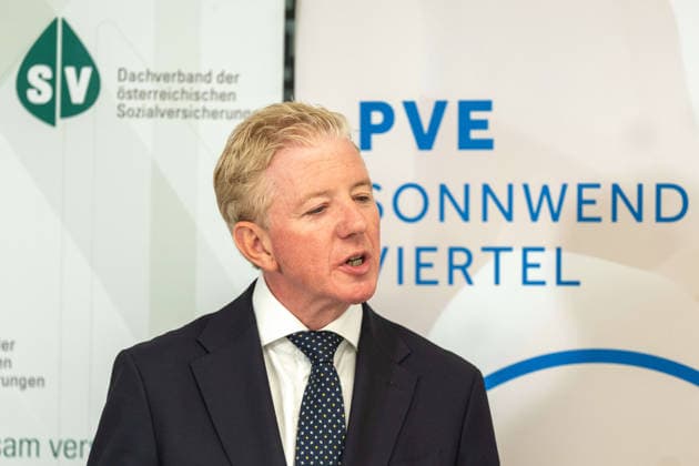2026-10-02-Pressekonferenz-Gesundheit-Österreich Vorsitzender des Verwaltungsrates Peter McDonald (Österreichische Gesundheitskasse) am 2 Oktober 2026 bei der Pressekonferenz zur Bilanz 5 Jahre PVE Sonnwendviertel medizinische Versorgung und psychosoziale Unterstützung unter einem Dach im PVE Sonnwendviertel in Wien, Wien, Österreichr