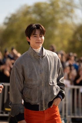 IPA89217845 - Paris, France, October 2, 2026. Guests arrive at the LOEWE Spring Summer 2027 fashion show during Paris Fashion Week Pictured: guest  Copyright: xGINEVRAxFATARELLAx xx IPA89217845