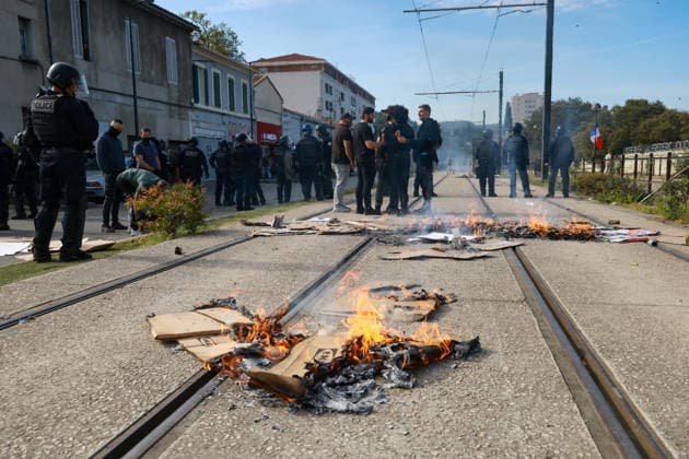 Blockade of the Joliot Curie Sixth Form College in Aubagne by pupils on 2 October 2026 - 02 11 2026 - France Bouches-du-Rhone Marseille -  SylvainxRostaingx xLexPictorium LePictorium_0341600