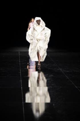 PFW - Issey Miyake Runway Models walks during Issey Miyake Women s Spring Summer 2027 collection fashion show as part of the Paris Fashion Week, in Paris on October 2, 2026. Photo by Eliot Blondet ABACAPRESS.COM Paris France France  Copyright: xBlondetxEliot ABACAx