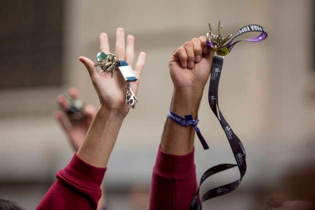 October 2, 2026, Madrid, Spain: Protesters shout while holding up their house keys during the demonstration. The protest in front of the Congress of Deputies in Madrid, demanding the approval of measures to address the housing and rental crisis in Spain. The demonstration was organized by protesters camping in Puerta del Sol in central Madrid. Madrid Spain - ZUMAs197 20261002_aaa_s197_067 Copyright: xLuisxSotox