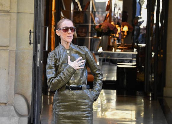 Céline Dion was cheered by her fans as she left the Royal Monceau Hotel, watched by her sons, Nelson and E. Angélil, on October 2, 2026. The star is preparing to head to the La Plénitude Arena in Paris La Défense to continue her concert series. PixPlanete Bestimage Céline Dion is acclaimed by fans as she leaves the Royal Monceau Hotel, with her sons Nelson and E. Angélil, on October 2, 2026. The star is preparing to head to the La Plénitude Arena in Paris La Défense to continue her concert series. Paris, France  Copyright: xPixPlanetex xBestimagexPixPlanetex xBestimagex