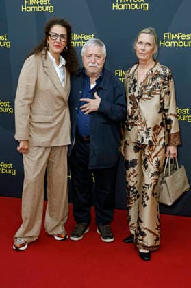 Malika Rabahallah, Wolf Biermann und Pamela Biermann bei der Premiere des Dokumentarfilms Biermann auf dem 34. Filmfest Hamburg 2026 im Cinemaxx Dammtor. Hamburg, 02.10.2026