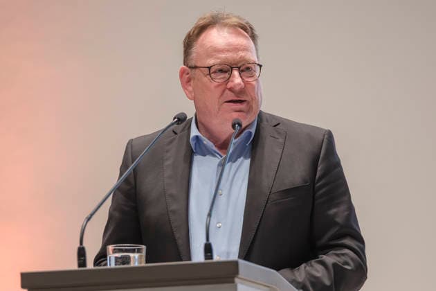 Oberbürgermeister Torsten Burmester bei seiner Rede. Die Historikerin und Publizistin Irene Franken erhält den Else-Falk-Preis 2026 der Stadt Köln. Oberbürgermeister Torsten Burmester überreicht ihr die Auszeichnung im Historischen Rathaus. Der Preis würdigt besonderes Engagement für die Gleichstellung der Geschlechter und Geschlechtergerechtigkeit in Köln.