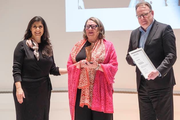 Die Historikerin und Publizistin Irene Franken erhält den Else-Falk-Preis 2026 der Stadt Köln. Oberbürgermeister Torsten Burmester überreicht ihr die Auszeichnung im Historischen Rathaus. Der Preis würdigt besonderes Engagement für die Gleichstellung der Geschlechter und Geschlechtergerechtigkeit in Köln.