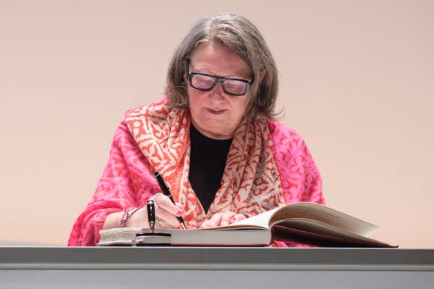 Die Historikerin und Publizistin Irene Franken erhält den Else-Falk-Preis 2026 der Stadt Köln. Oberbürgermeister Torsten Burmester überreicht ihr die Auszeichnung im Historischen Rathaus. Der Preis würdigt besonderes Engagement für die Gleichstellung der Geschlechter und Geschlechtergerechtigkeit in Köln.