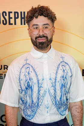 The content creator, actor, and writer Curly Velasquez poses prior to the Celebration of Cinema & Television gala in Beverly Hills, California, United States, 02 October 2026. The Critics Choice Association (CCA) celebrates the sixth edition of its Celebration of Cinema & Television gala, which will recognize the work of figures from the Latino and Hispanic community in the entertainment industry. Sixth edition of Celebration of Cinema & Television brings together Latino talent !ACHTUNG: NUR REDAKTIONELLE NUTZUNG!  Copyright: xÓmarxAlonsox AME2184 20261002-55021573010_1